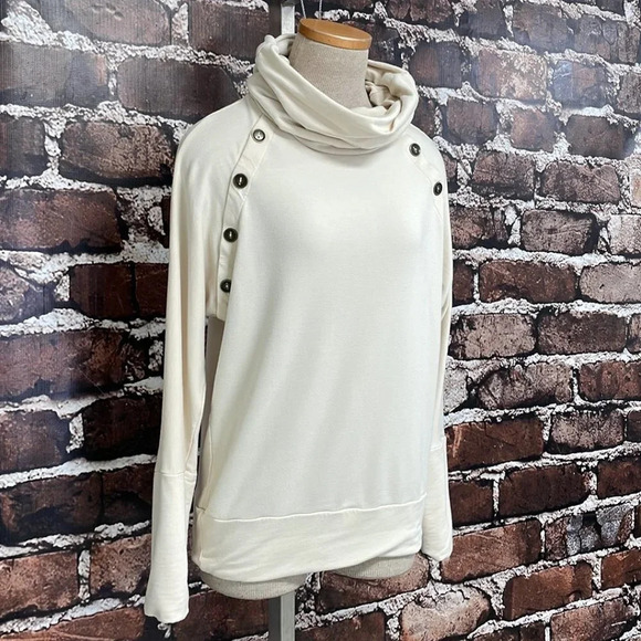 Capote Maisy Pullover Sweater Bamboo Buttons Cowl Neck Cream Size Medium M - Picture 8 of 15